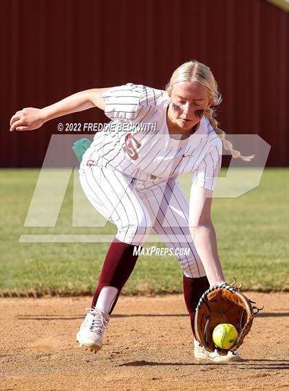 Thumbnail 1 in Alvord @ Collinsville photogallery.
