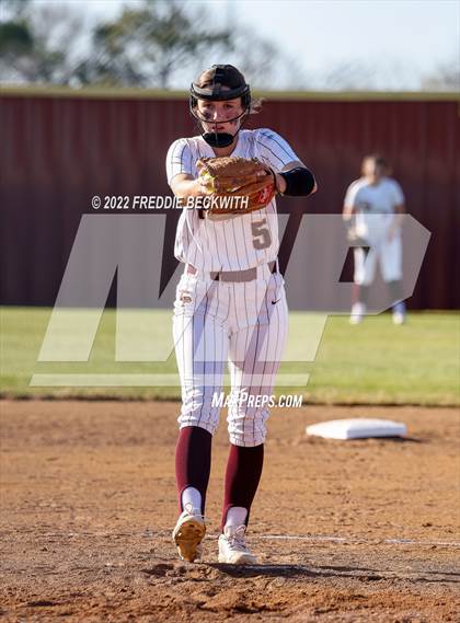 Thumbnail 2 in Alvord @ Collinsville photogallery.