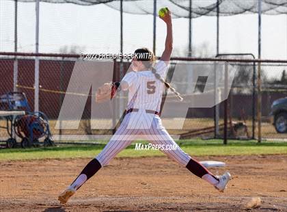 Thumbnail 2 in Alvord @ Collinsville photogallery.