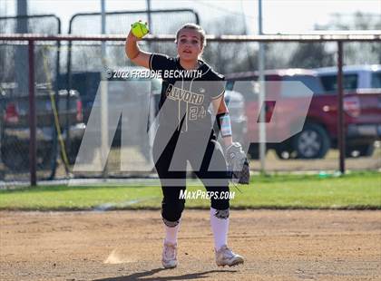 Thumbnail 2 in Alvord @ Collinsville photogallery.