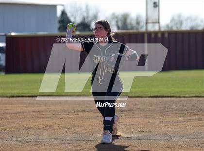 Thumbnail 2 in Alvord @ Collinsville photogallery.