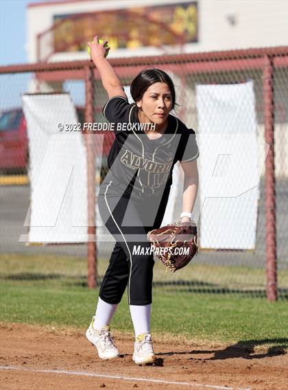 Thumbnail 2 in Alvord @ Collinsville photogallery.
