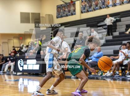 Thumbnail 1 in Apex @ Panther Creek photogallery.