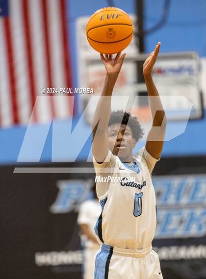 Thumbnail 3 in Apex @ Panther Creek photogallery.