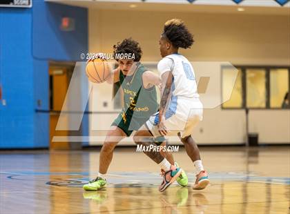 Thumbnail 3 in Apex @ Panther Creek photogallery.