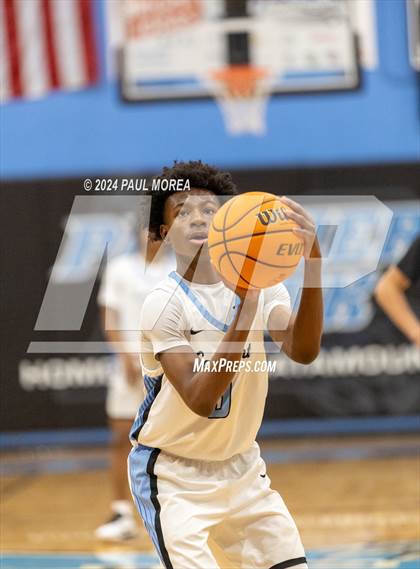 Thumbnail 1 in Apex @ Panther Creek photogallery.