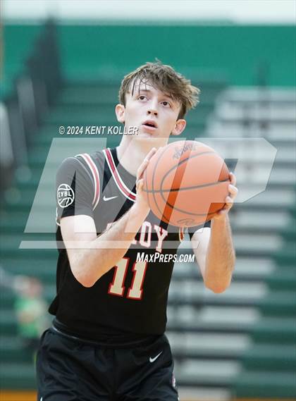 Thumbnail 3 in Troy @ Lake Orion photogallery.