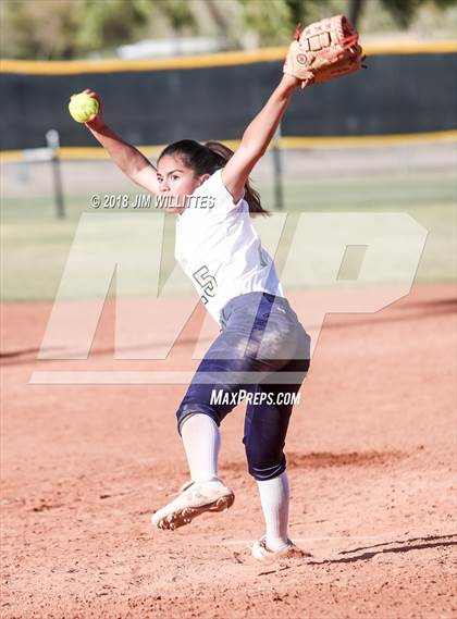 Thumbnail 2 in Yuma Catholic vs. Trivium Prep photogallery.