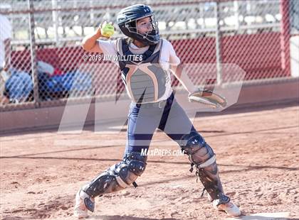 Thumbnail 2 in Yuma Catholic vs. Trivium Prep photogallery.