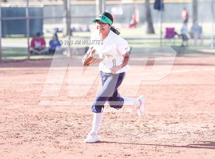 Thumbnail 3 in Yuma Catholic vs. Trivium Prep photogallery.