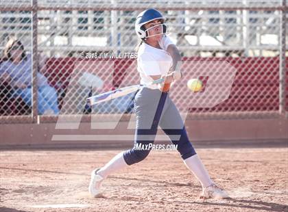 Thumbnail 2 in Yuma Catholic vs. Trivium Prep photogallery.