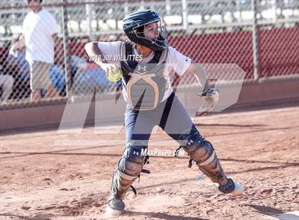 Thumbnail 1 in Yuma Catholic vs. Trivium Prep photogallery.