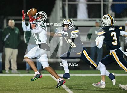 Thumbnail 1 in Malvern vs. Hillsdale (OHSAA Division 7 Regional Semifinal) photogallery.