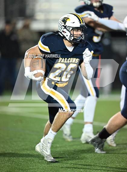 Thumbnail 1 in Malvern vs. Hillsdale (OHSAA Division 7 Regional Semifinal) photogallery.