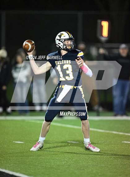 Thumbnail 3 in Malvern vs. Hillsdale (OHSAA Division 7 Regional Semifinal) photogallery.