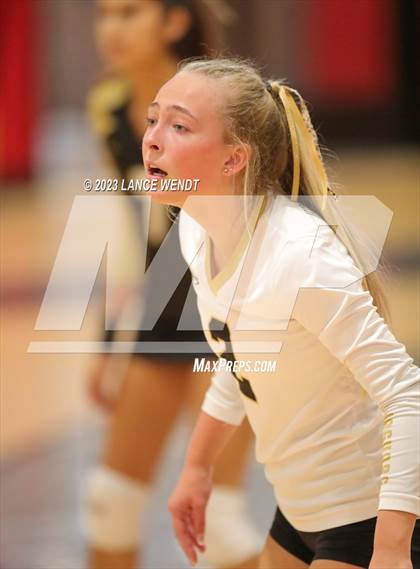 Thumbnail 2 in Kent Denver vs Jefferson Academy photogallery.