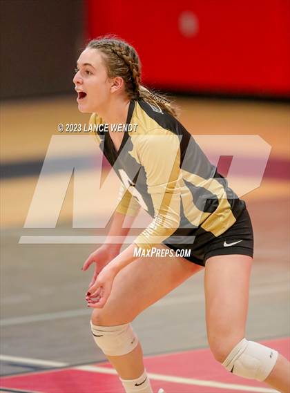 Thumbnail 1 in Kent Denver vs Jefferson Academy photogallery.