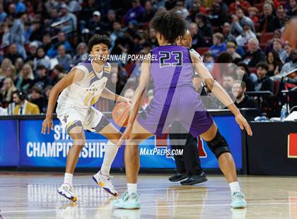 Thumbnail 2 in Bellevue West vs. Omaha Central (NSAA Class A Semifinal) photogallery.