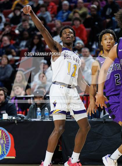 Thumbnail 1 in Bellevue West vs. Omaha Central (NSAA Class A Semifinal) photogallery.