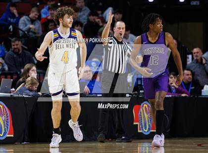 Thumbnail 3 in Bellevue West vs. Omaha Central (NSAA Class A Semifinal) photogallery.