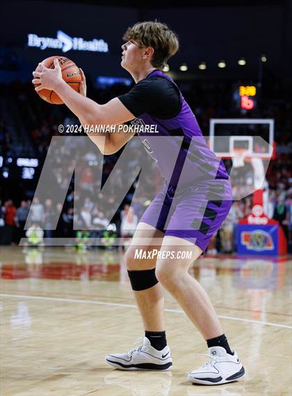 Thumbnail 3 in Bellevue West vs. Omaha Central (NSAA Class A Semifinal) photogallery.