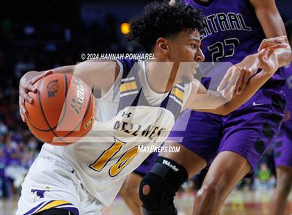 Thumbnail 3 in Bellevue West vs. Omaha Central (NSAA Class A Semifinal) photogallery.