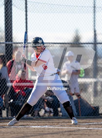Thumbnail 3 in Thurston @ South Albany photogallery.