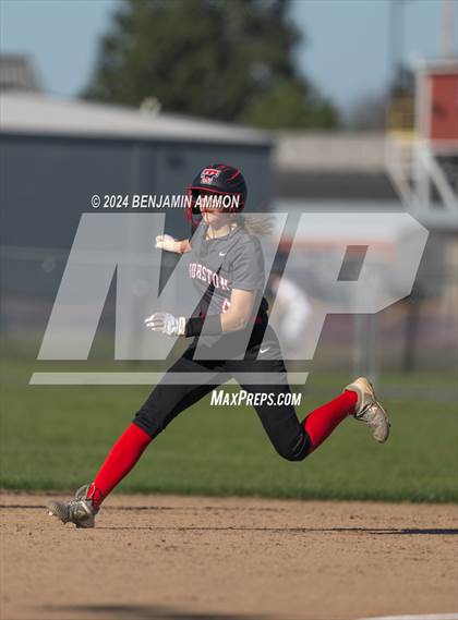 Thumbnail 2 in Thurston @ South Albany photogallery.