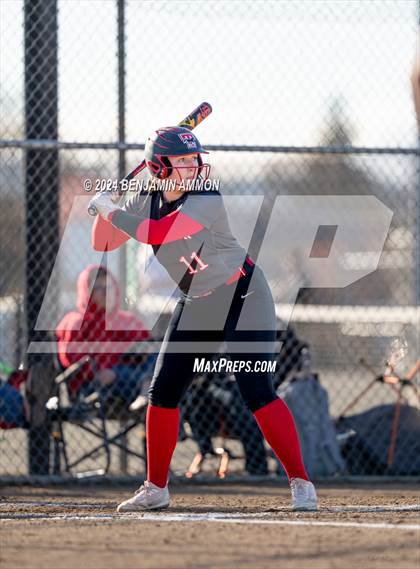 Thumbnail 3 in Thurston @ South Albany photogallery.