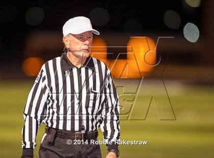 Thumbnail 2 in Kennedale vs. Athens (UIL 4A Division 1 Region 2 Area Playoff) photogallery.