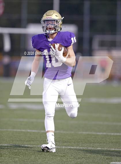 Thumbnail 1 in Varsity Opponent @ Christian Brothers photogallery.