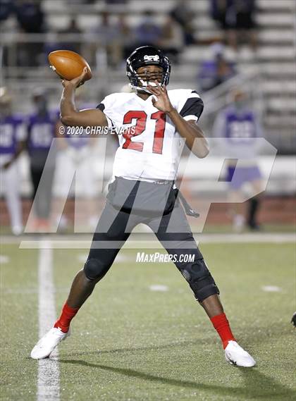 Thumbnail 2 in Varsity Opponent @ Christian Brothers photogallery.