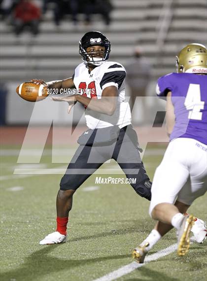 Thumbnail 2 in Varsity Opponent @ Christian Brothers photogallery.