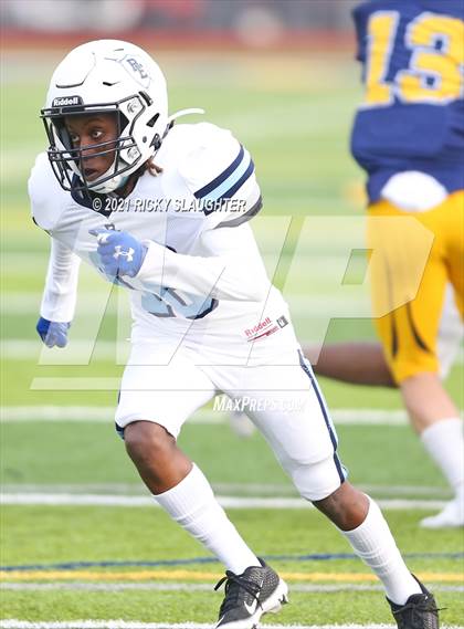 Thumbnail 2 in Belleville East vs. O'Fallon photogallery.