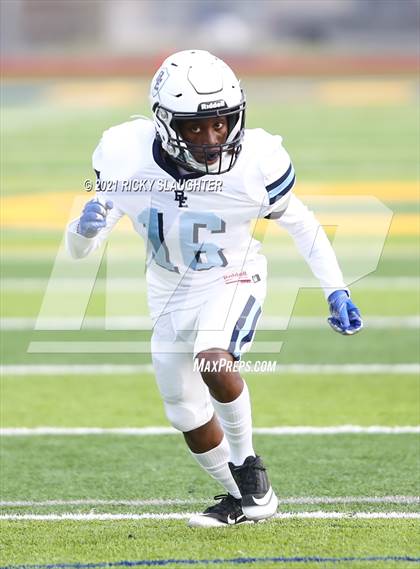 Thumbnail 1 in Belleville East vs. O'Fallon photogallery.