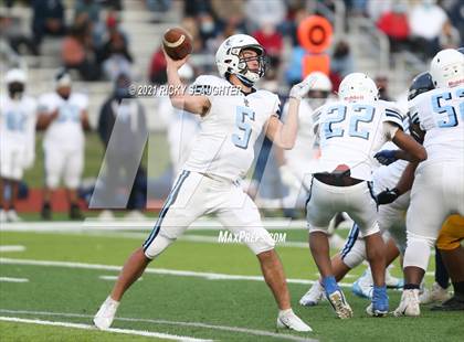 Thumbnail 1 in Belleville East vs. O'Fallon photogallery.