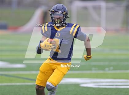 Thumbnail 2 in Belleville East vs. O'Fallon photogallery.