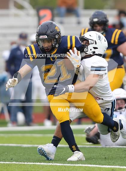 Thumbnail 3 in Belleville East vs. O'Fallon photogallery.