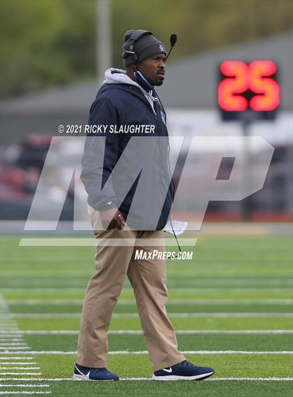 Thumbnail 2 in Belleville East vs. O'Fallon photogallery.