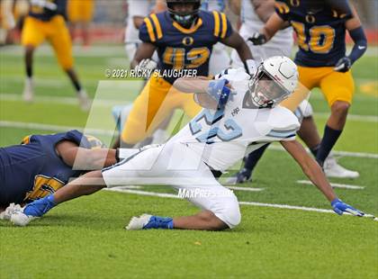 Thumbnail 2 in Belleville East vs. O'Fallon photogallery.
