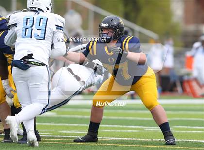 Thumbnail 3 in Belleville East vs. O'Fallon photogallery.
