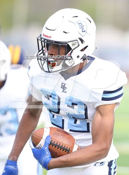 Thumbnail 3 in Belleville East vs. O'Fallon photogallery.