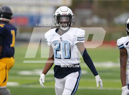 Thumbnail 3 in Belleville East vs. O'Fallon photogallery.