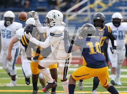 Thumbnail 1 in Belleville East vs. O'Fallon photogallery.