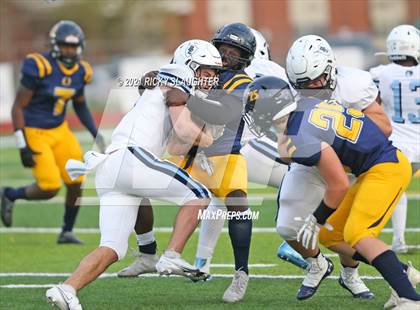 Thumbnail 2 in Belleville East vs. O'Fallon photogallery.