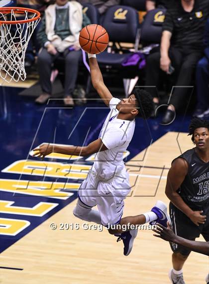 Thumbnail 2 in Sacramento vs. Moreau Catholic (MaxPreps MLK Classic) photogallery.