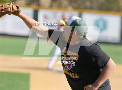 Thumbnail 3 in 20th Annual Point Loma Varsity-Alumni Game photogallery.
