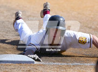 Thumbnail 1 in 20th Annual Point Loma Varsity-Alumni Game photogallery.