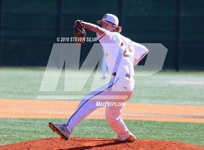 Thumbnail 1 in 20th Annual Point Loma Varsity-Alumni Game photogallery.