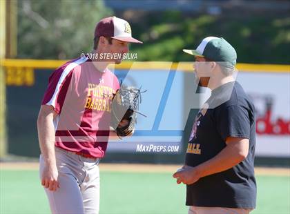 Thumbnail 3 in 20th Annual Point Loma Varsity-Alumni Game photogallery.
